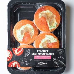 Рулетики из форели с творожным сыром, креветкой и зеленью — изображение 1